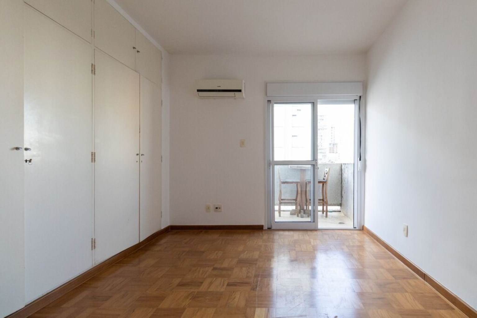 Apartamento à venda com 3 quartos, 140m² - Foto 52