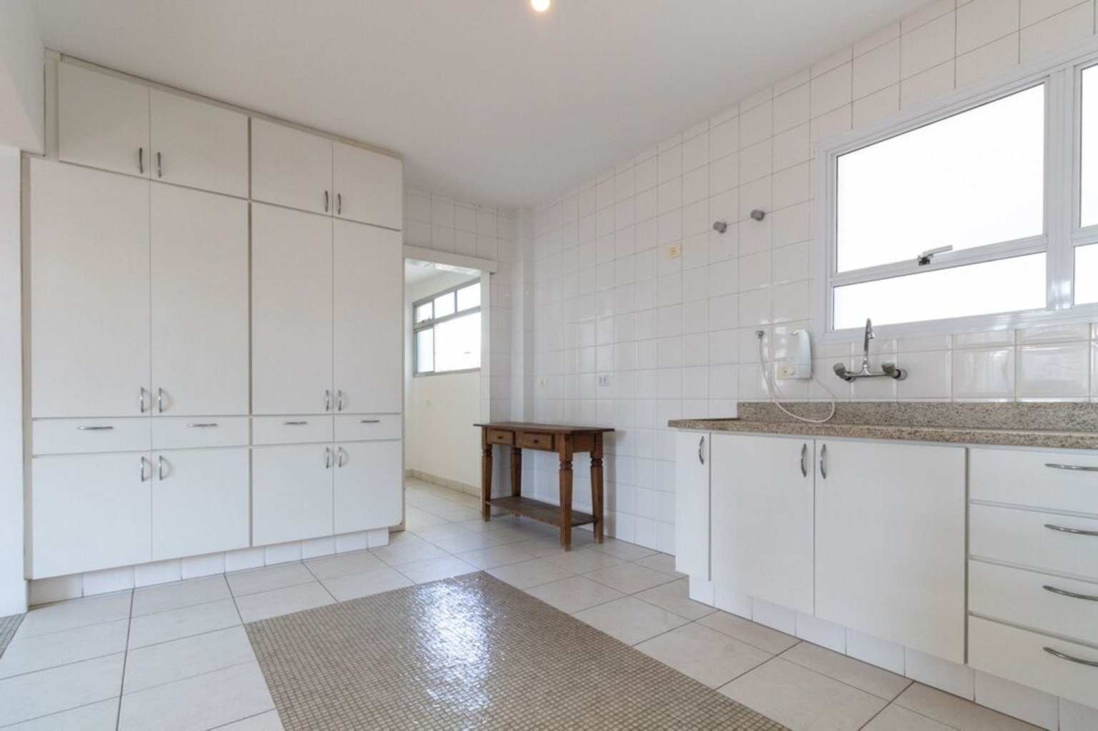 Apartamento à venda com 3 quartos, 140m² - Foto 12