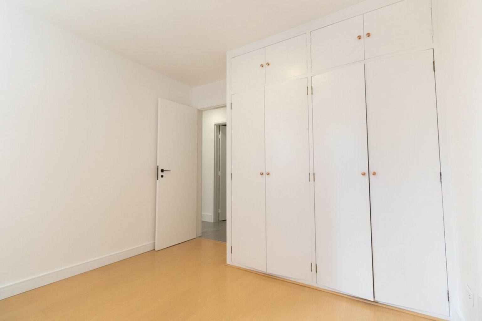 Apartamento à venda com 3 quartos, 76m² - Foto 23