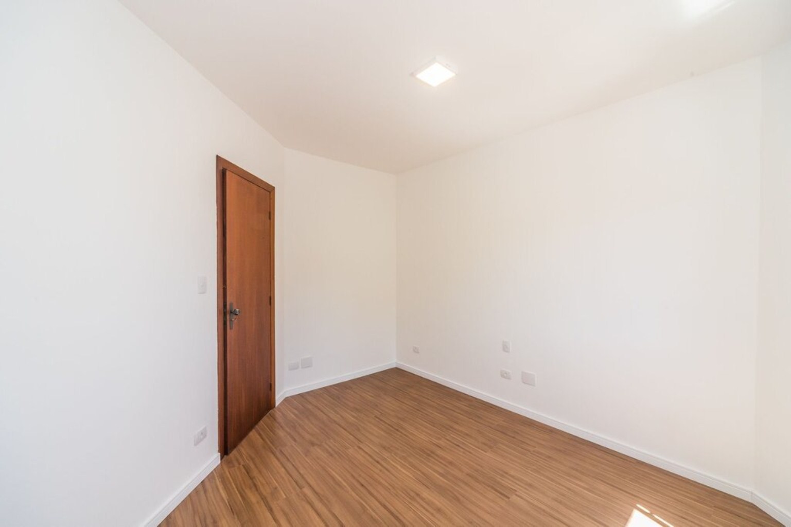 Apartamento à venda com 3 quartos, 112m² - Foto 15