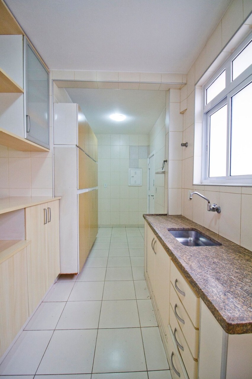 Apartamento à venda com 3 quartos, 135m² - Foto 20