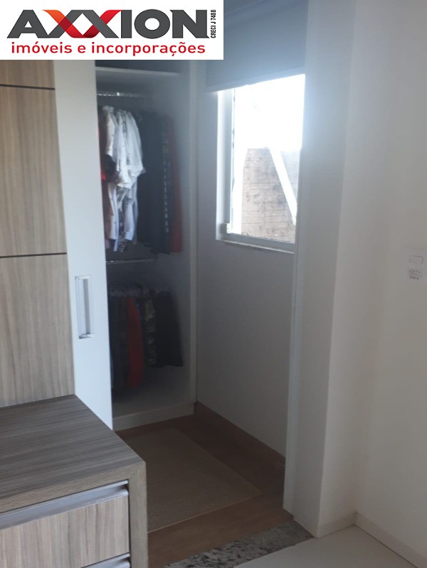 Casa à venda com 2 quartos, 220m² - Foto 5