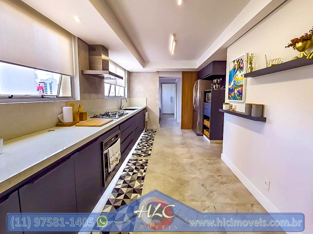 Apartamento à venda com 3 quartos, 180m² - Foto 12