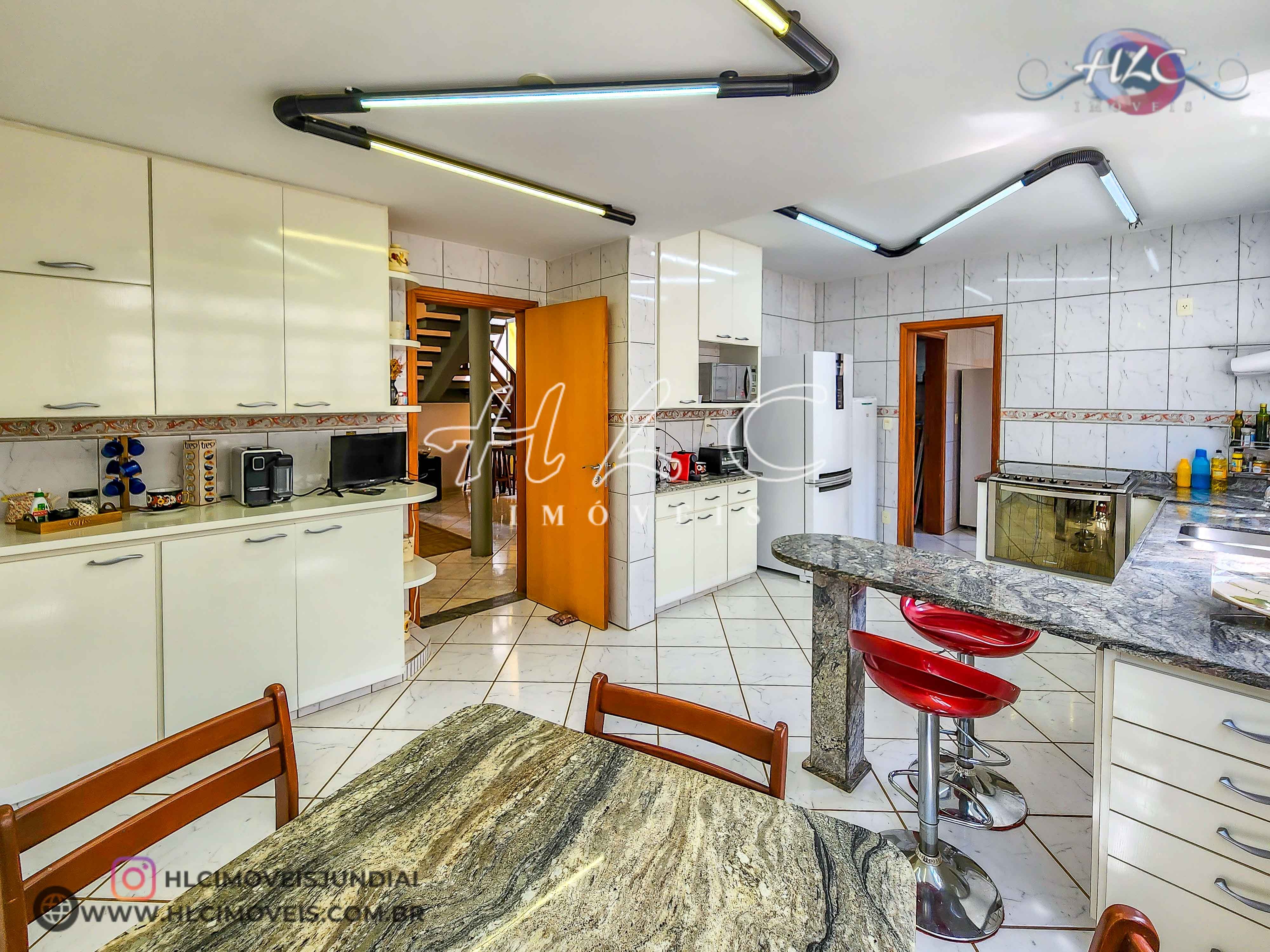 Casa à venda com 4 quartos, 360m² - Foto 18