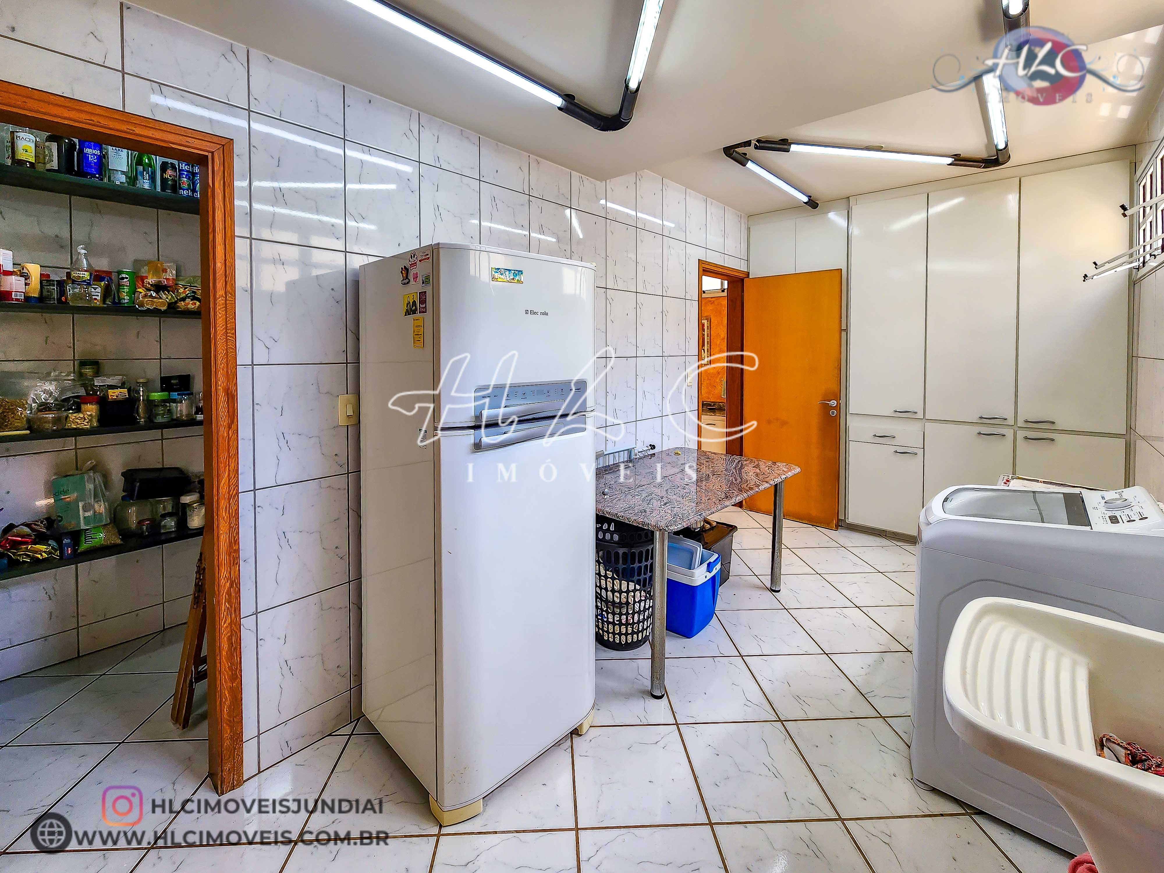 Casa à venda com 4 quartos, 360m² - Foto 15