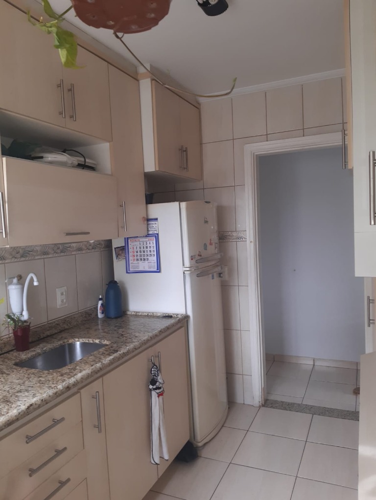 Apartamento à venda com 2 quartos, 58m² - Foto 1