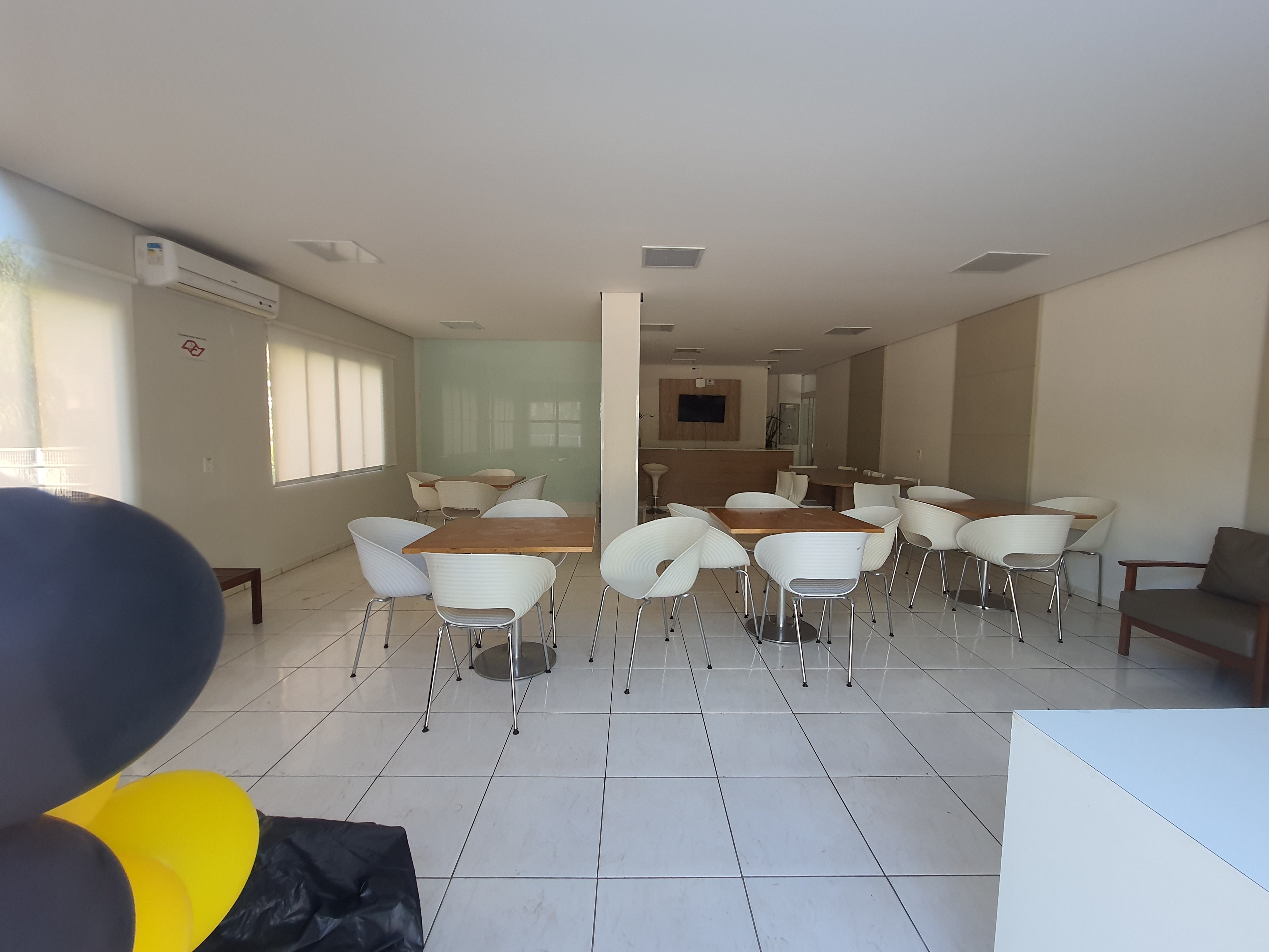 Apartamento para alugar com 2 quartos, 52m² - Foto 12