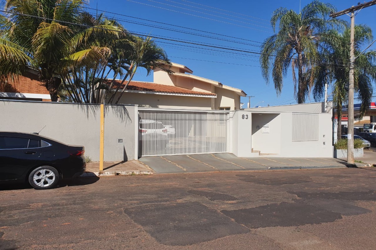Propriedade com Localização Privilegiada em Corredor Comercial de Araraquara