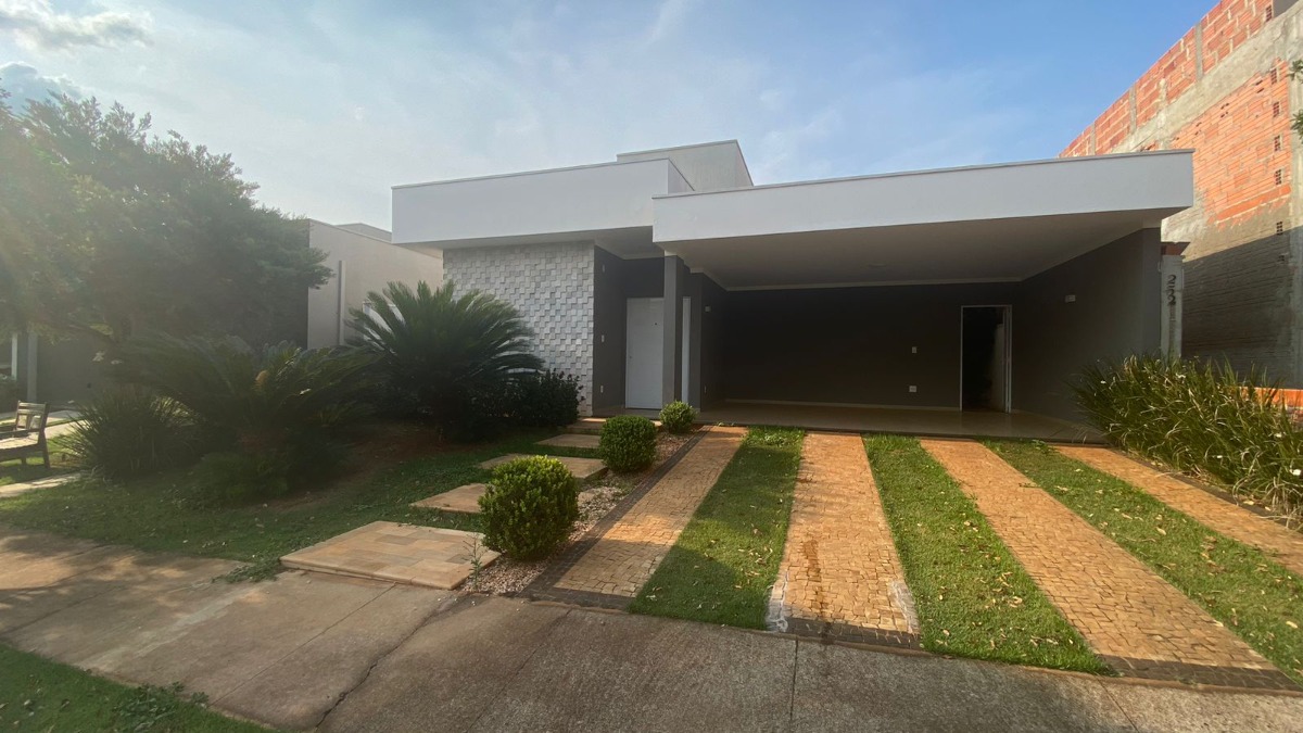Casa Maravilhosa em Condomínio Fechado de Araraquara