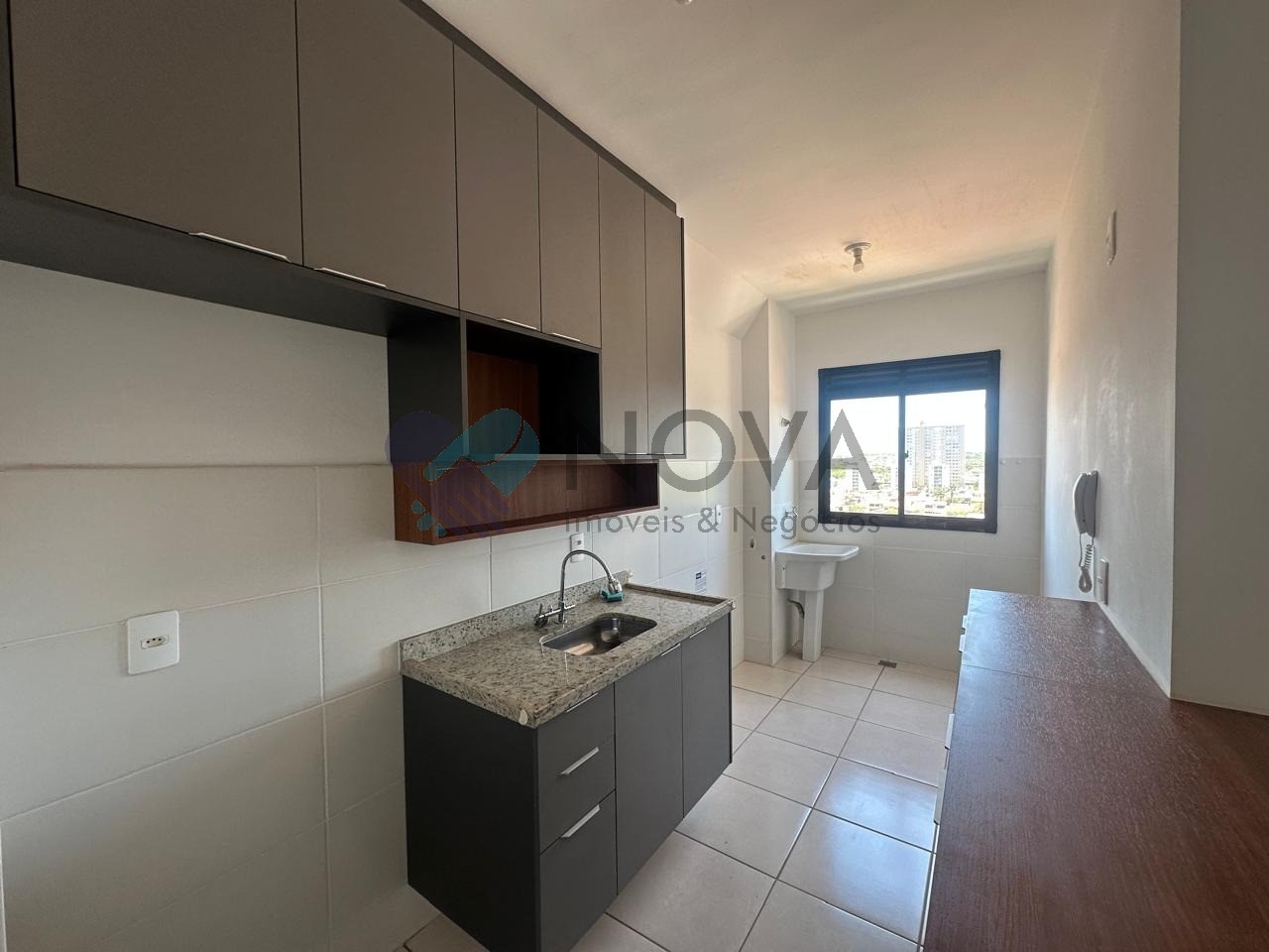 Apartamento com Armários Pronto para Morar em Localização Privilegiada em Arararaquara.