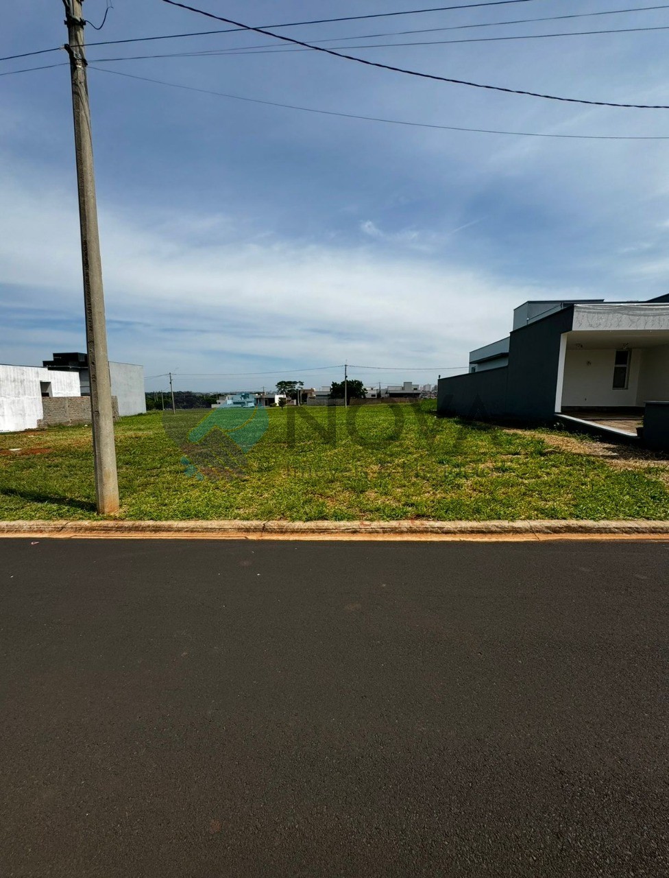 Terreno Plano no Condomínio Bellavittá Araraquara