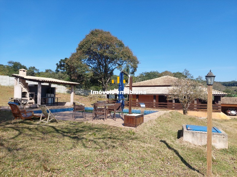 Chácara à venda com 3 quartos, 5000m² - Foto 1