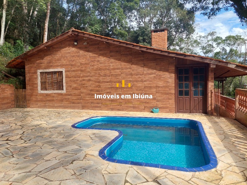 Chácara à venda com 4 quartos, 2600m² - Foto 1