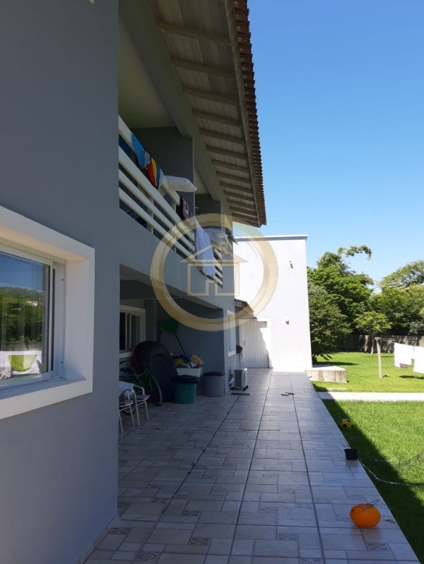 Casa à venda com 5 quartos, 300m² - Foto 8