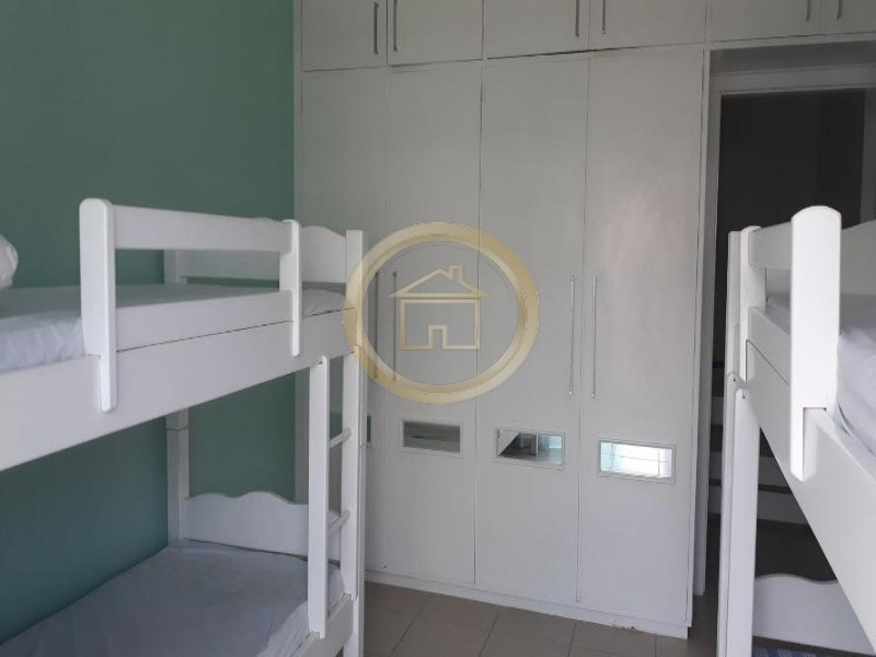 Casa à venda com 4 quartos, 230m² - Foto 17