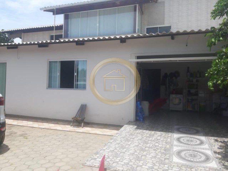 Casa à venda com 2 quartos, 200m² - Foto 4