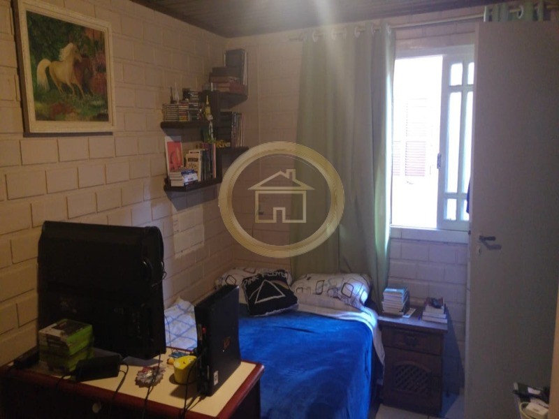 Casa à venda com 3 quartos, 200m² - Foto 32