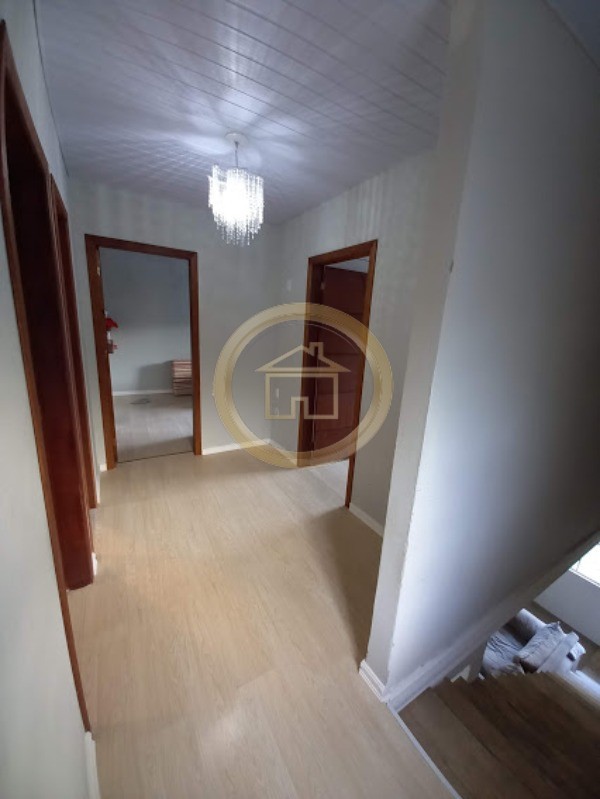 Casa à venda com 5 quartos, 208m² - Foto 12