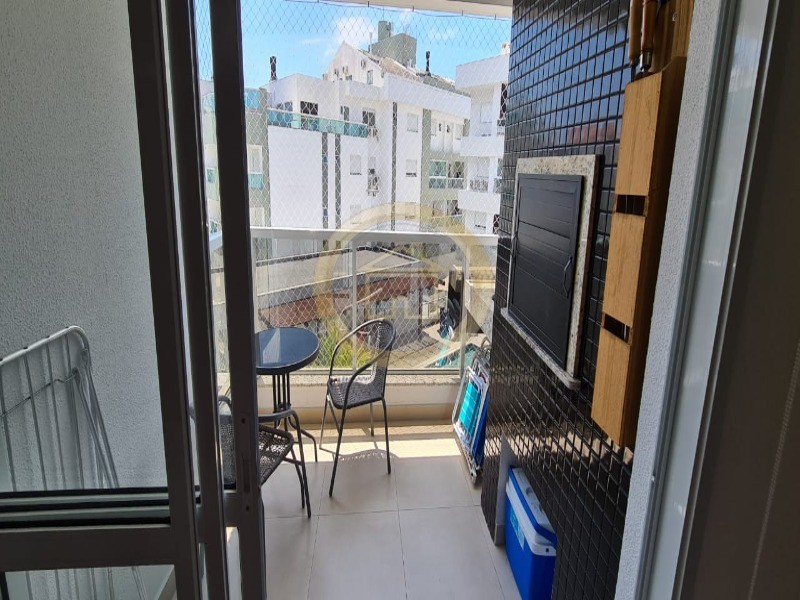 Apartamento à venda com 2 quartos, 78m² - Foto 12