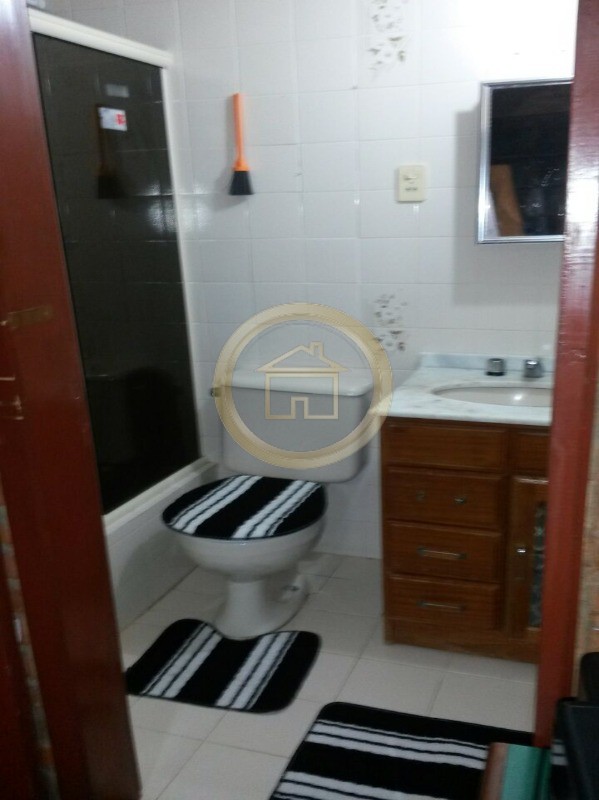 Casa à venda com 5 quartos, 300m² - Foto 10