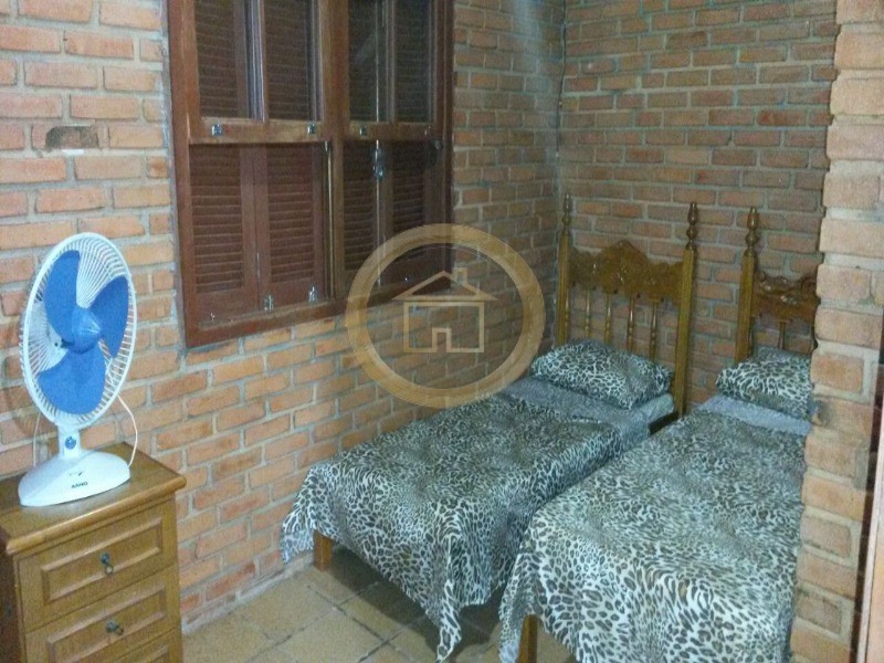 Casa à venda com 5 quartos, 300m² - Foto 6