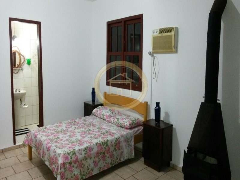 Casa à venda com 5 quartos, 300m² - Foto 15