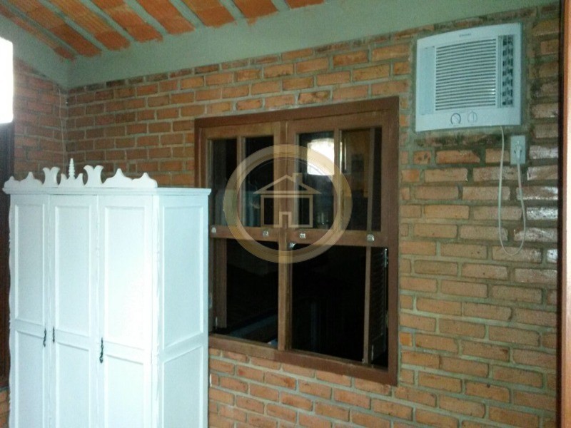 Casa à venda com 5 quartos, 300m² - Foto 11