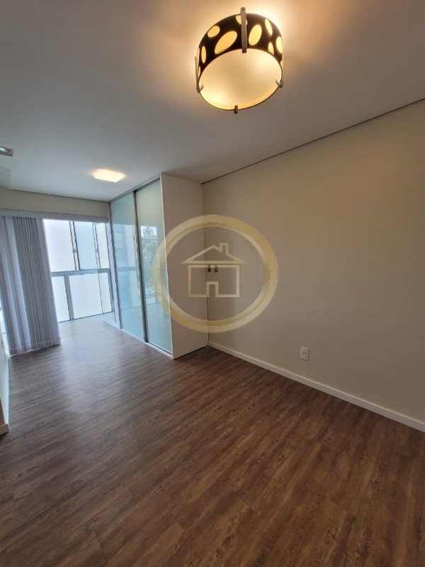 Apartamento à venda com 3 quartos, 110m² - Foto 5