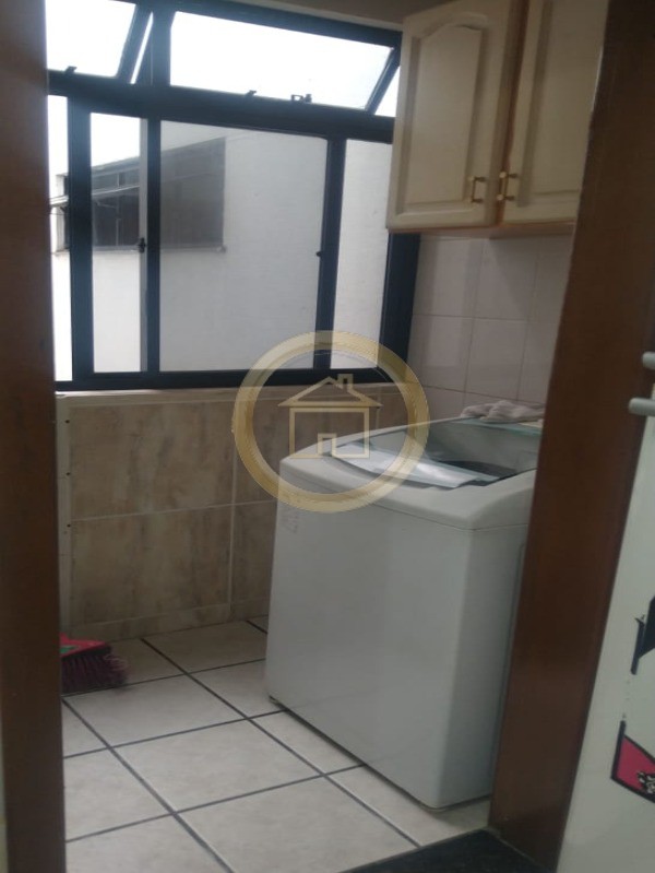 Apartamento à venda com 3 quartos, 95m² - Foto 11