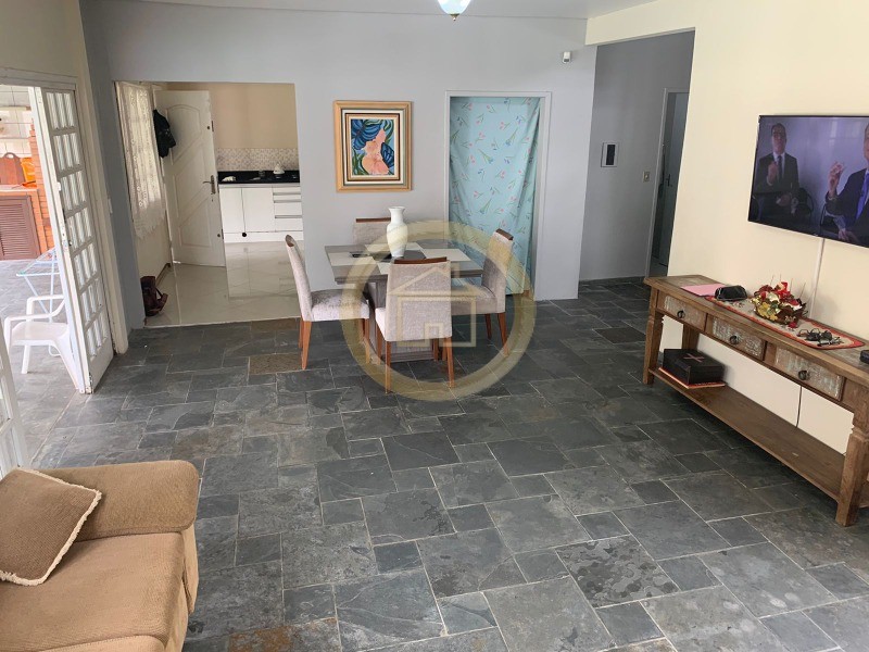 Casa à venda com 3 quartos, 191m² - Foto 5