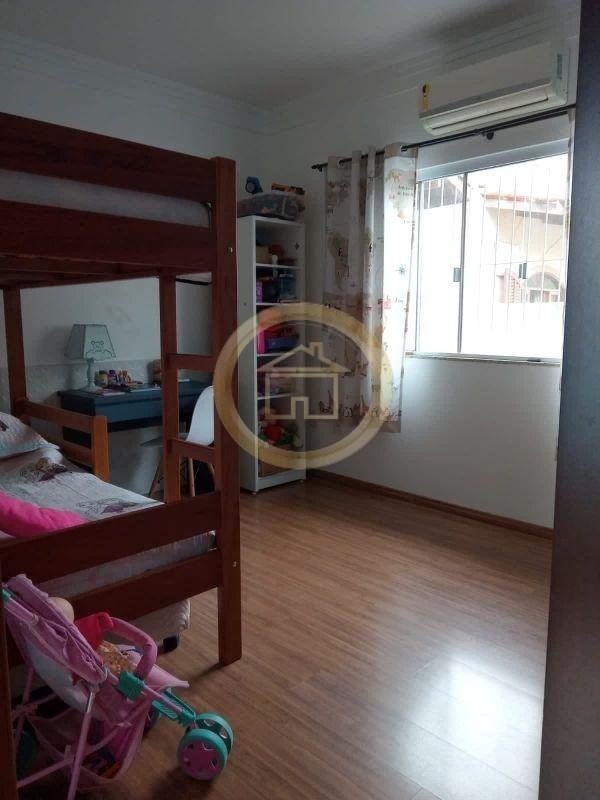 Casa à venda com 3 quartos, 175m² - Foto 17