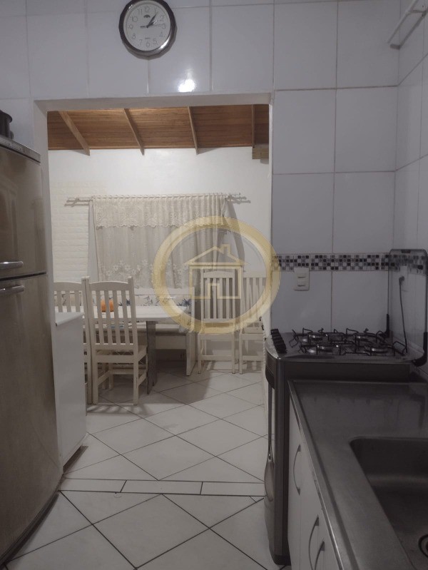 Casa à venda com 2 quartos, 150m² - Foto 18