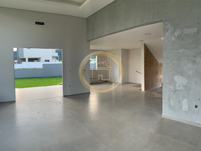 Casa à venda com 3 quartos, 270m² - Foto 10