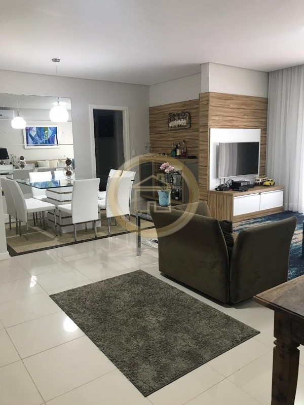 Apartamento à venda com 4 quartos, 190m² - Foto 7