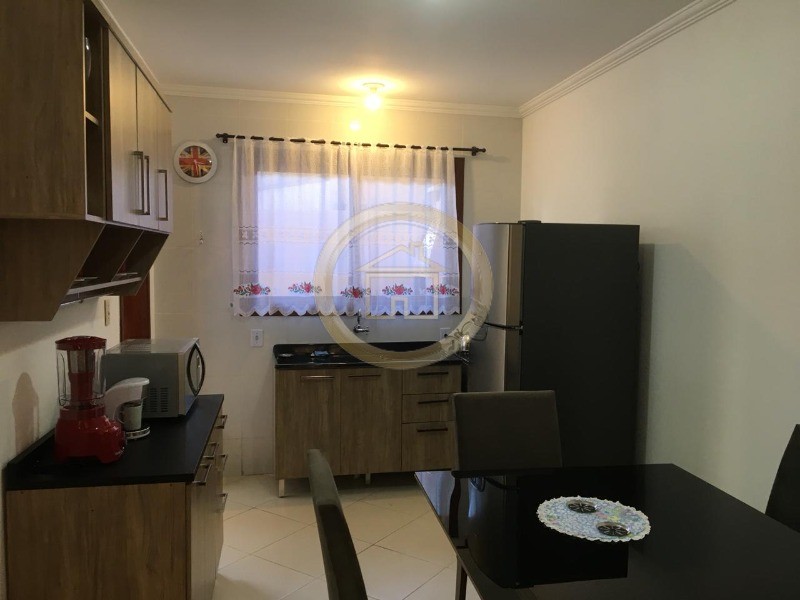 Casa à venda com 2 quartos, 80m² - Foto 13