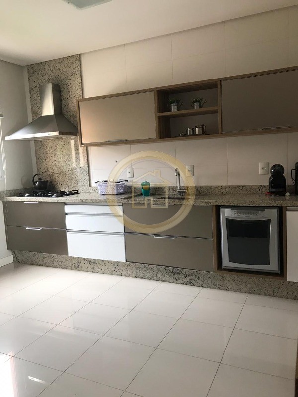 Apartamento à venda com 4 quartos, 190m² - Foto 18