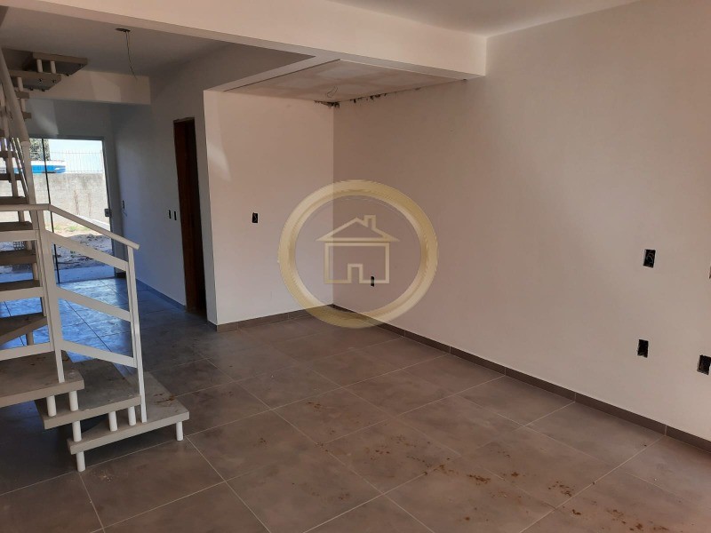 Casa à venda com 2 quartos, 92m² - Foto 9