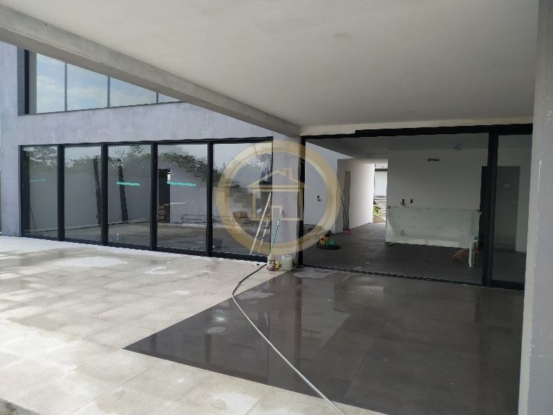 Casa à venda com 4 quartos, 368m² - Foto 5