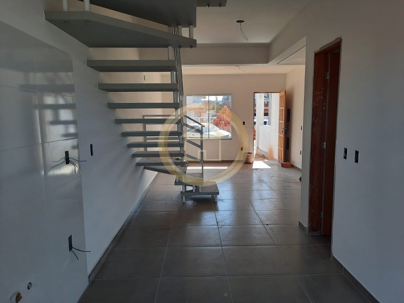 Casa à venda com 2 quartos, 92m² - Foto 5