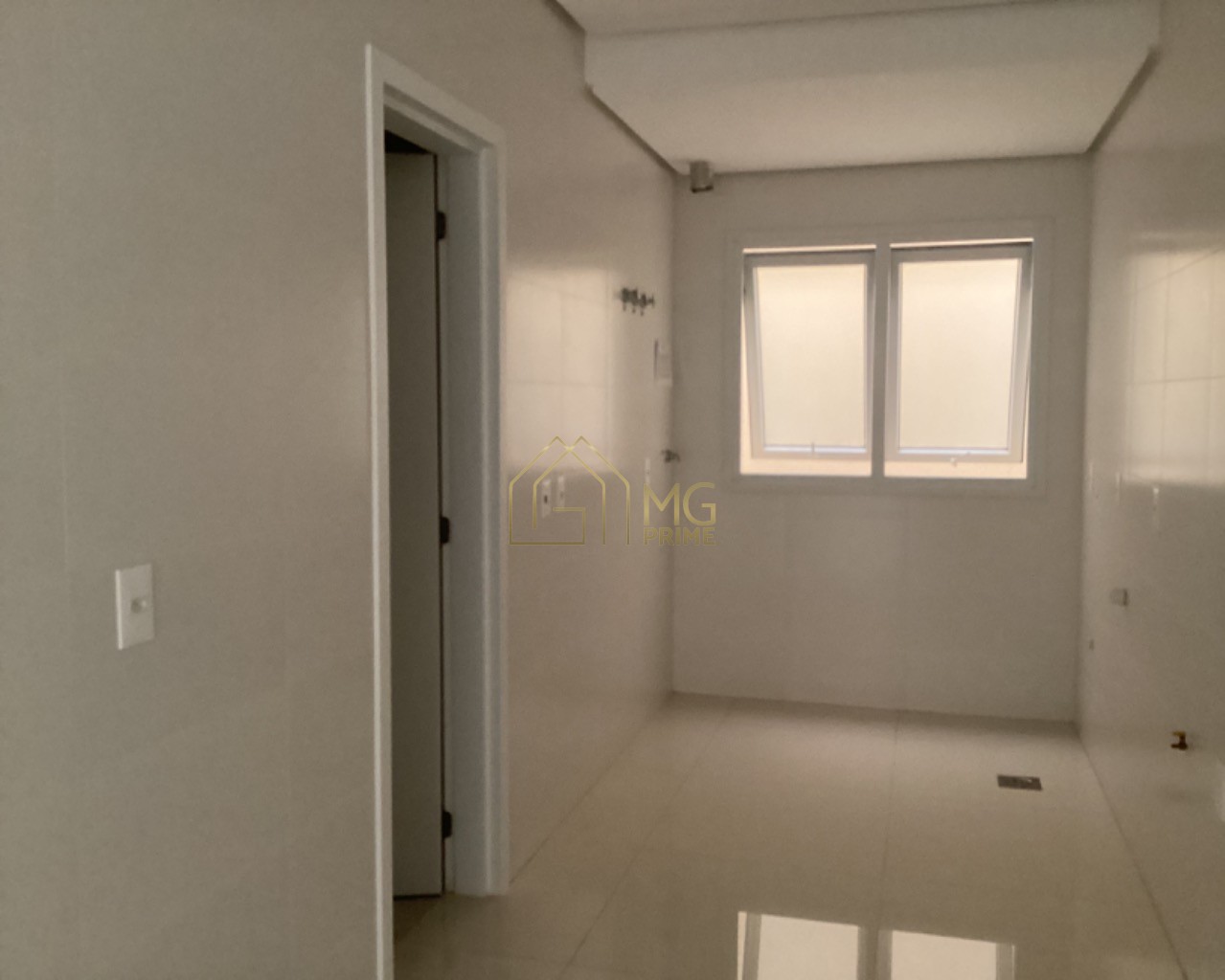 Apartamento à venda com 3 quartos, 184m² - Foto 32