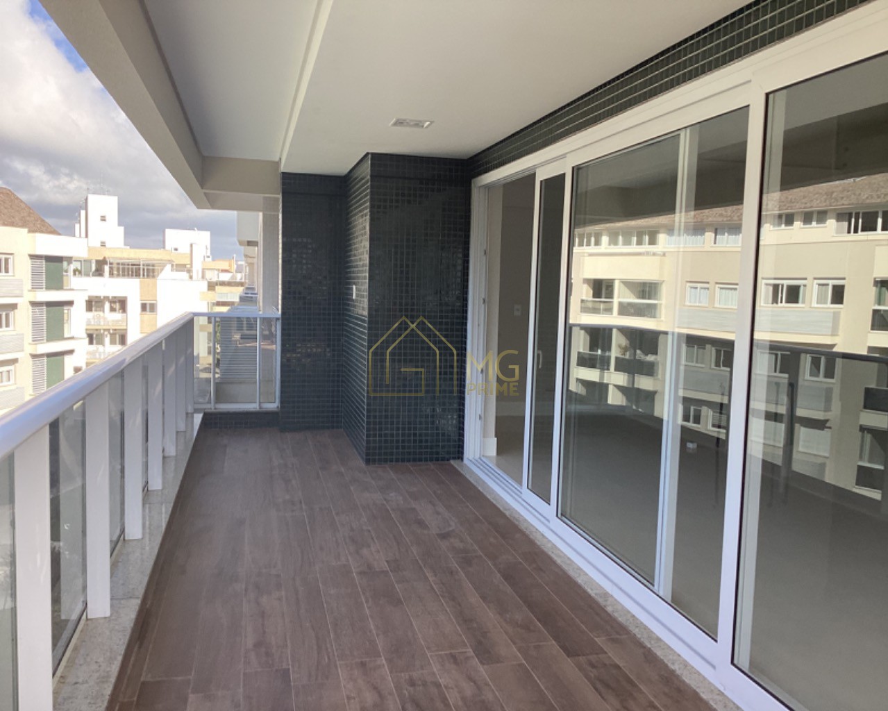 Apartamento à venda com 4 quartos, 240m² - Foto 43