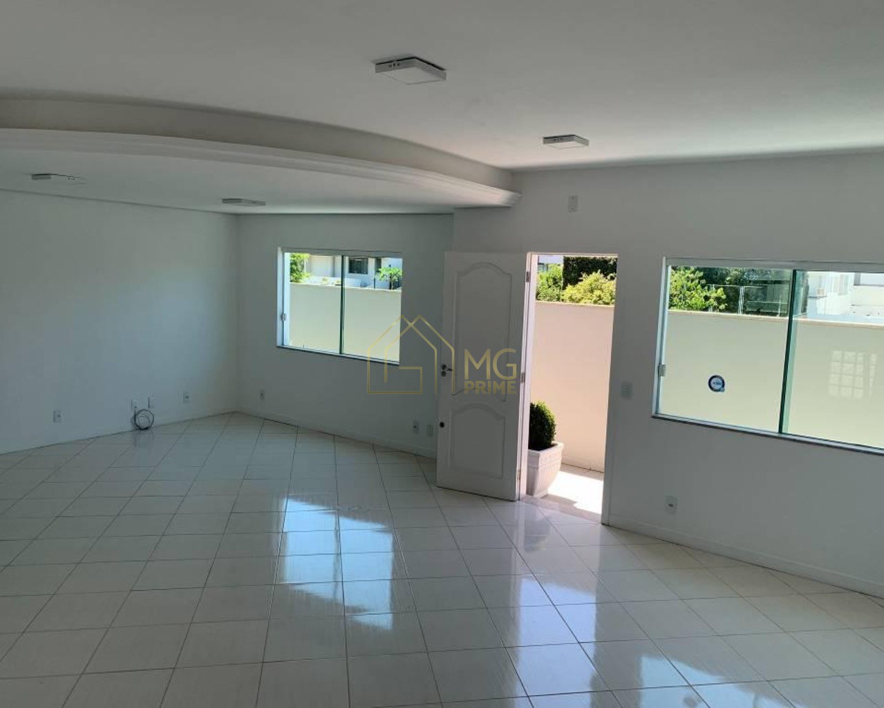 Casa à venda com 3 quartos, 220m² - Foto 6