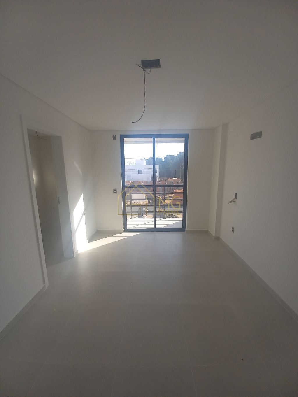 Casa à venda com 2 quartos, 90m² - Foto 14