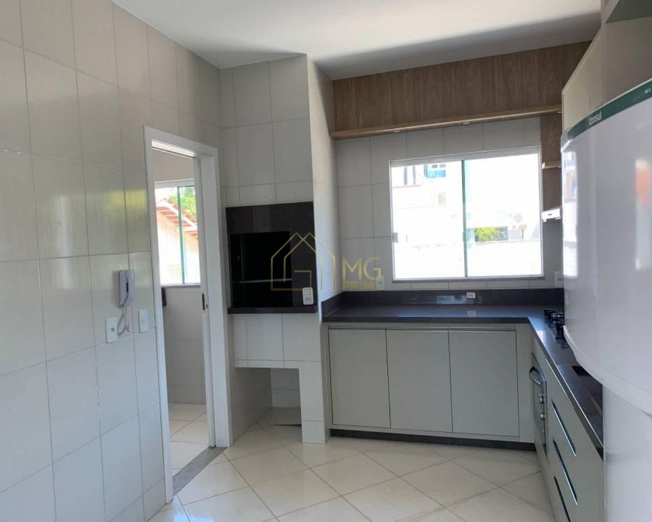 Casa à venda com 3 quartos, 220m² - Foto 11