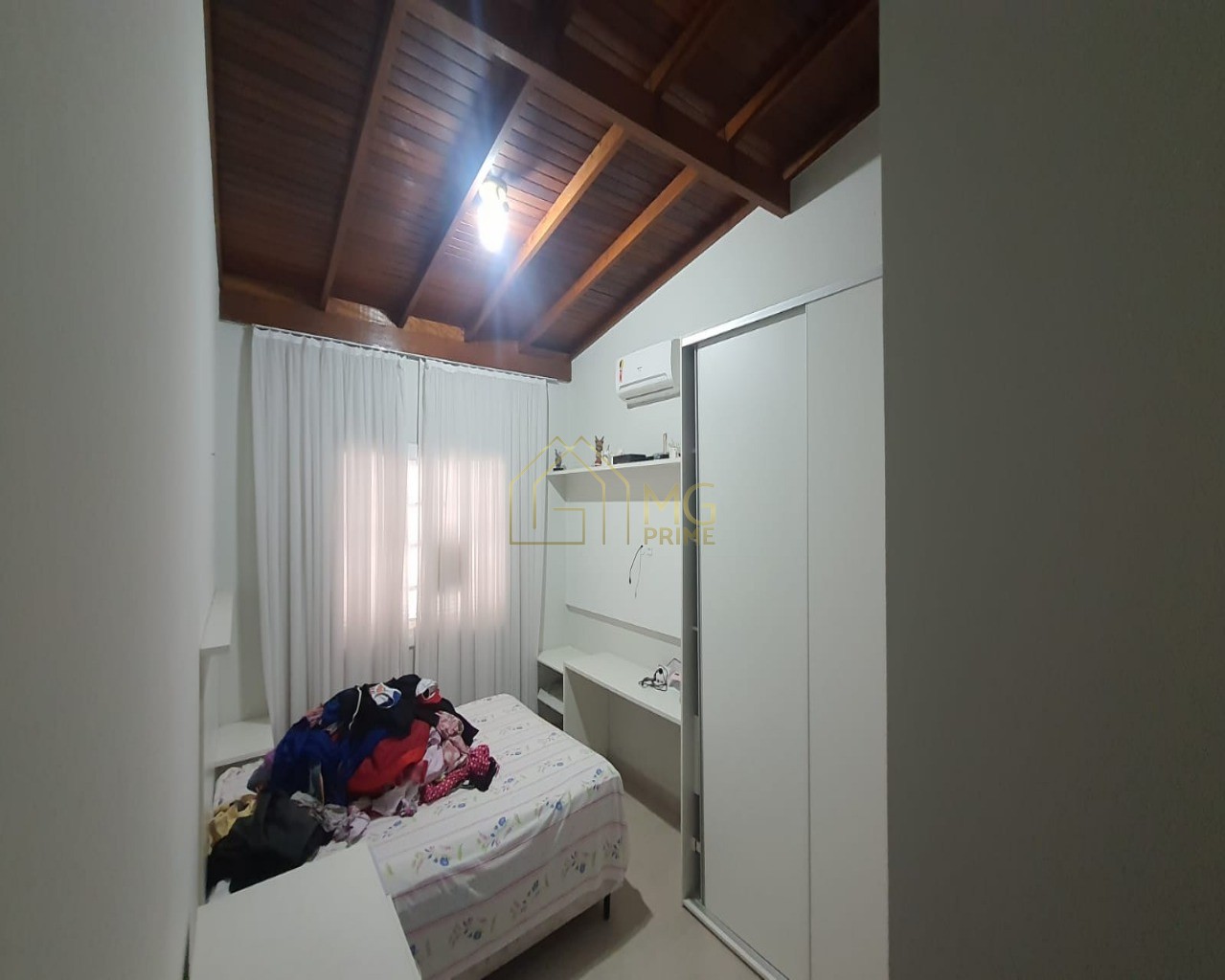 Casa à venda com 4 quartos, 300m² - Foto 28