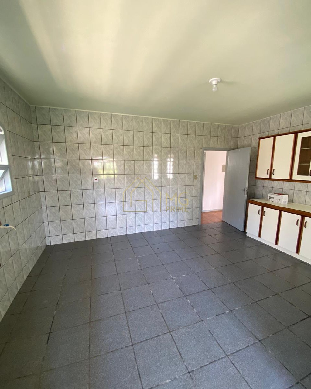 Casa à venda com 2 quartos, 180m² - Foto 4