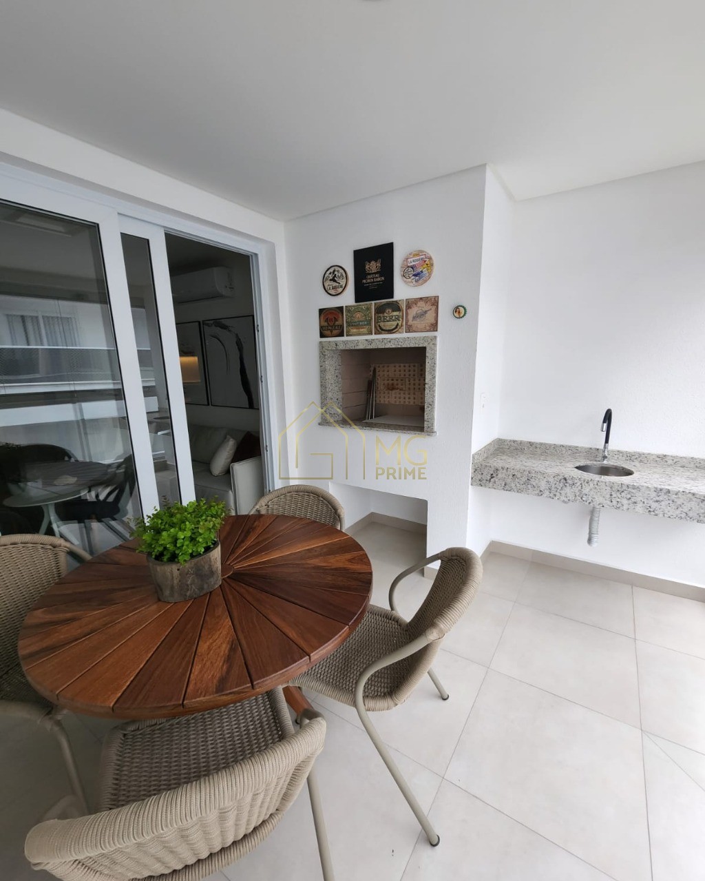 Apartamento à venda com 2 quartos, 98m² - Foto 3