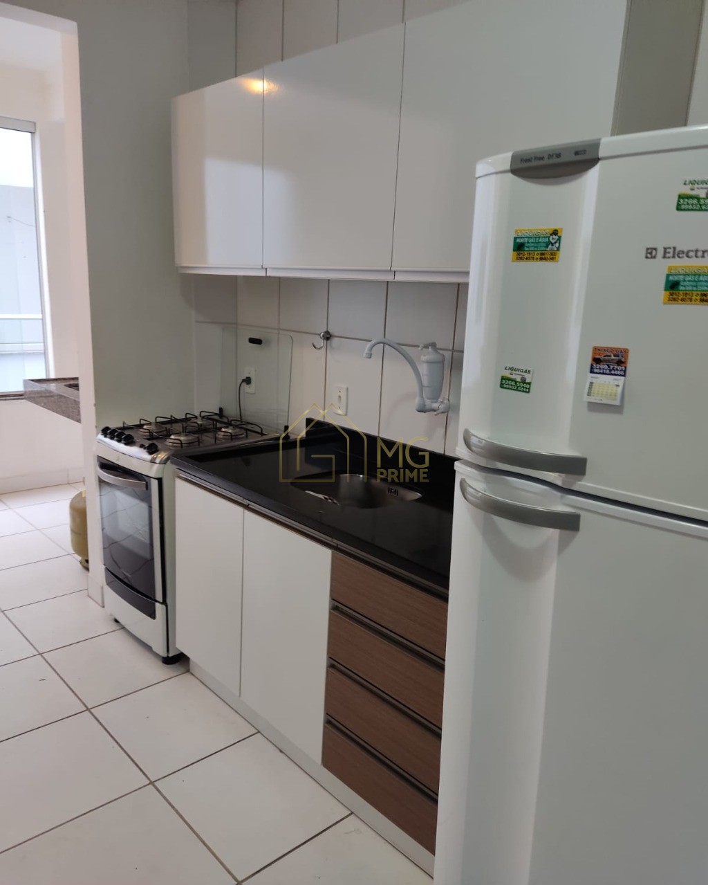 Apartamento à venda com 2 quartos, 73m² - Foto 4