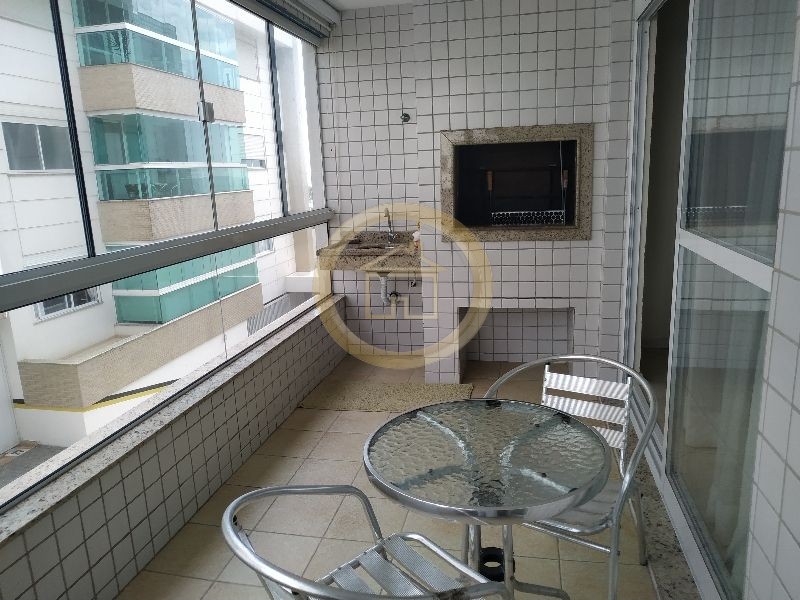 Apartamento à venda com 3 quartos, 110m² - Foto 2