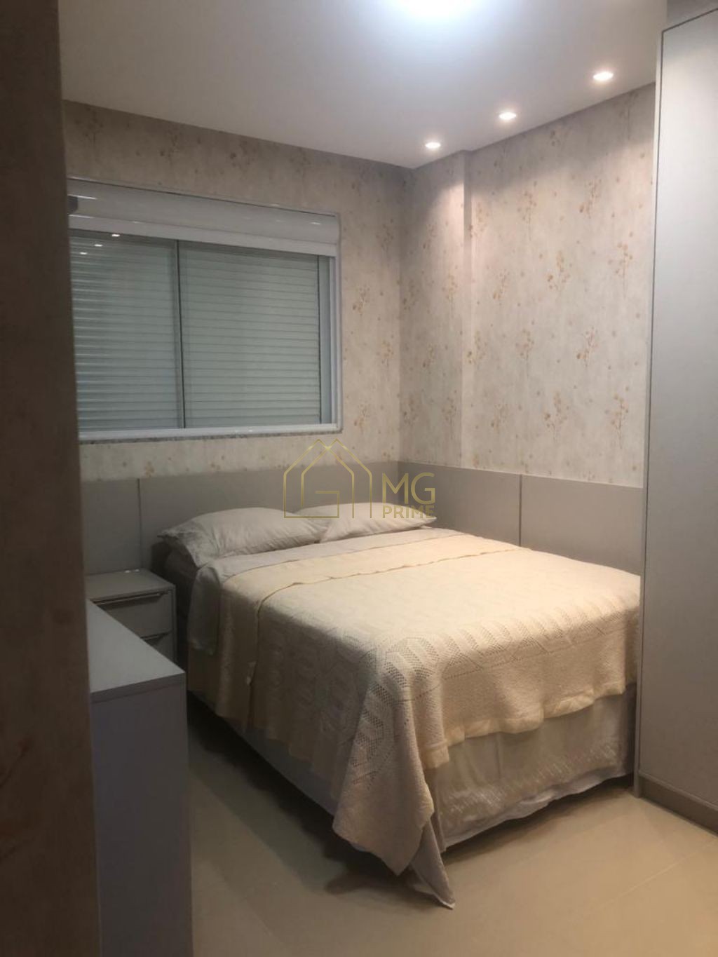 Apartamento à venda com 2 quartos, 68m² - Foto 3